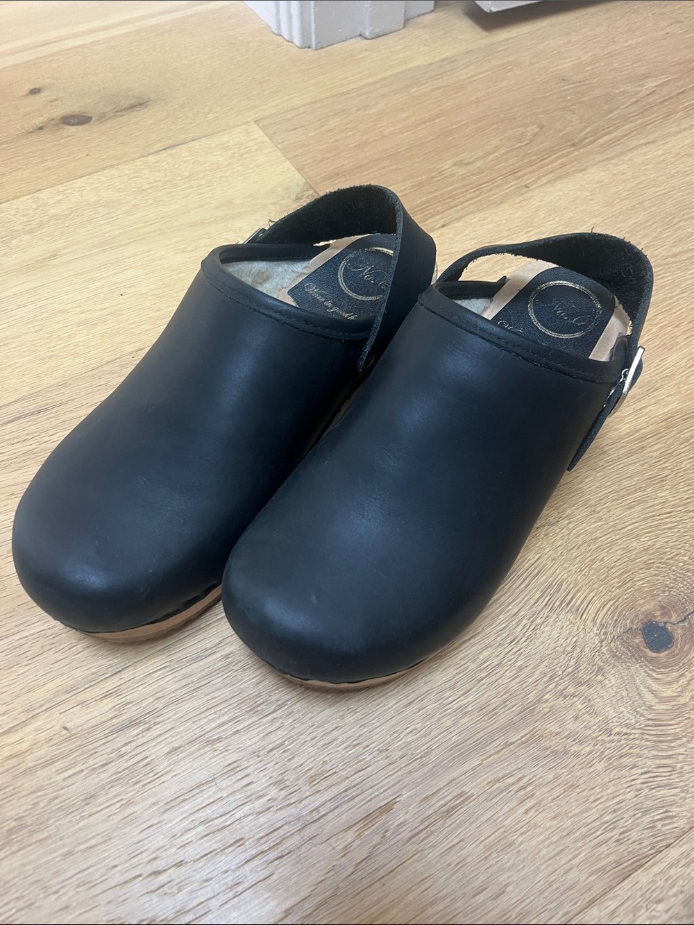 No.6 Clogs, Black, 38